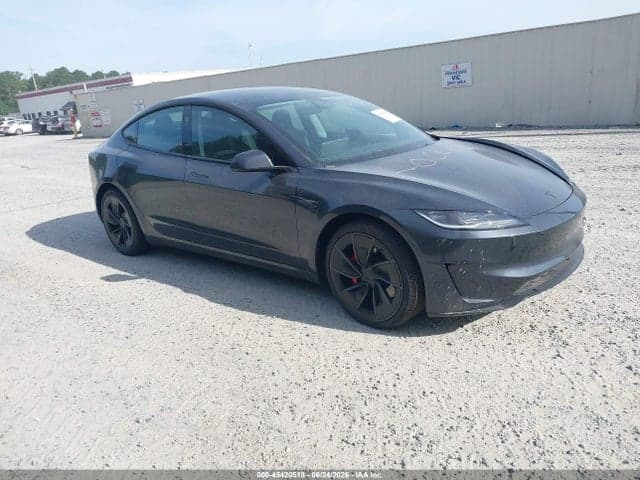 2026 TESLA MODEL 3