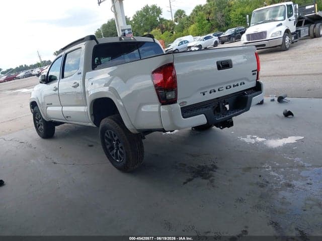 2020 TOYOTA TACOMA SR5 V6 3