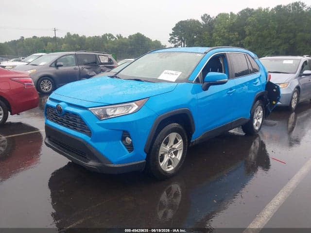 2021 TOYOTA RAV4 XLE 2