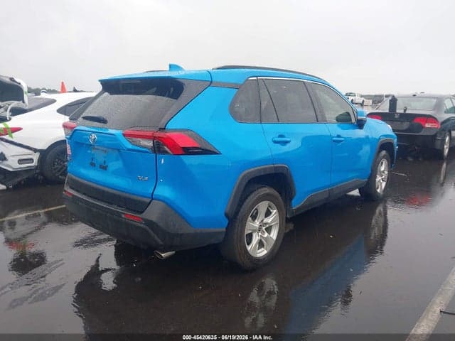 2021 TOYOTA RAV4 XLE 4