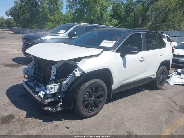 2025 TOYOTA RAV4 HYBRID XSE 2