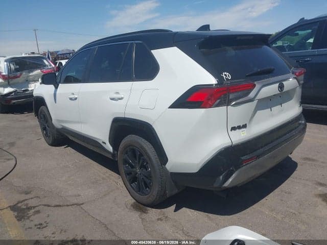 2025 TOYOTA RAV4 HYBRID XSE 3