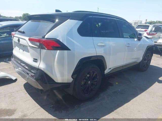 2025 TOYOTA RAV4 HYBRID XSE 4