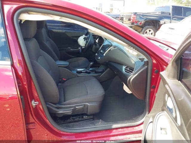 2017 CHEVROLET MALIBU 1LT 5
