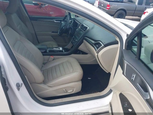 2017 FORD FUSION SE 5