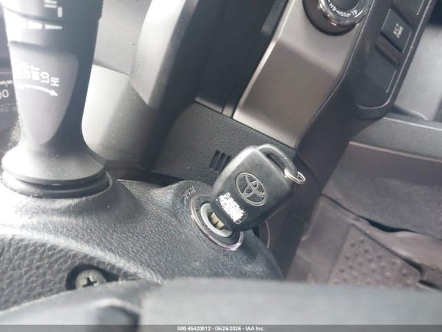 2020 TOYOTA TACOMA SR V6 11