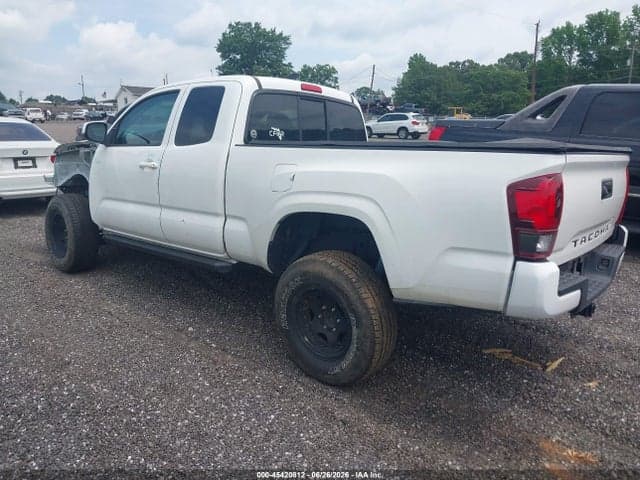 2020 TOYOTA TACOMA SR V6 3