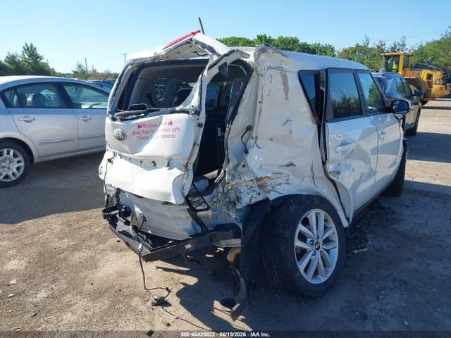 2019 KIA SOUL + 6