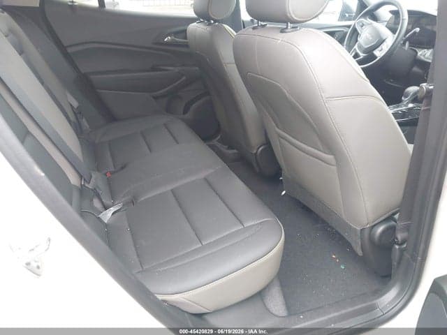2026 CHEVROLET TRAX FWD ACTIV 8