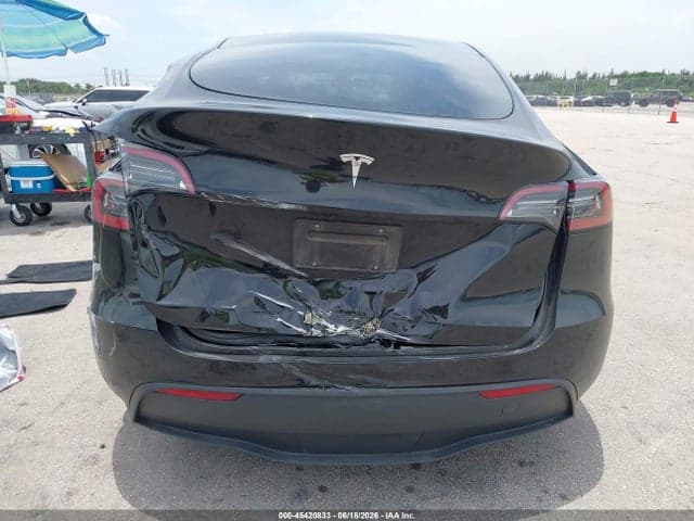 2024 TESLA MODEL Y 7