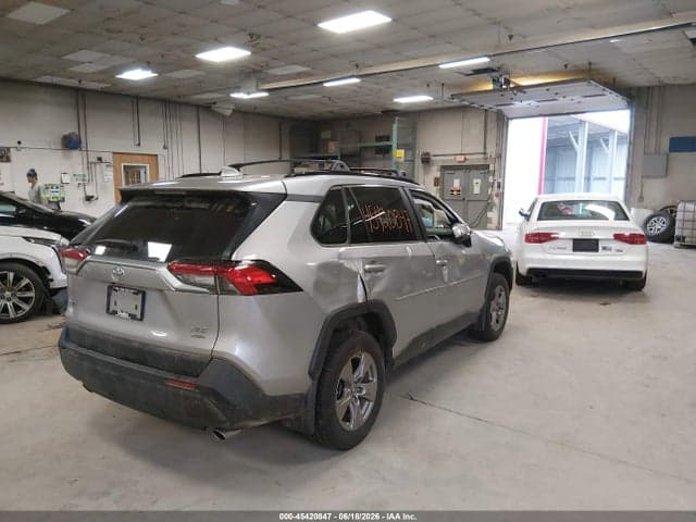 2023 TOYOTA RAV4 XLE 4