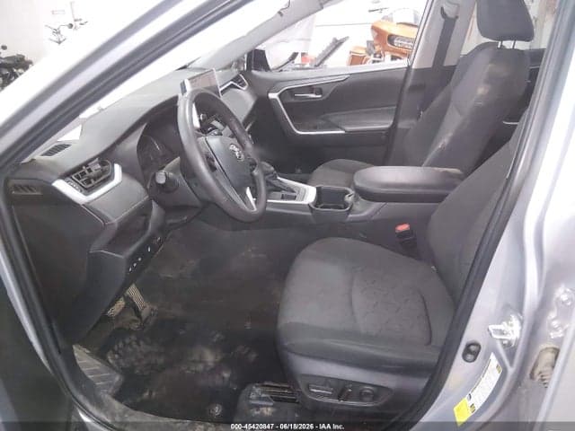 2023 TOYOTA RAV4 XLE 5