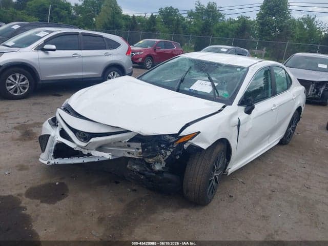 2024 TOYOTA CAMRY SE 2