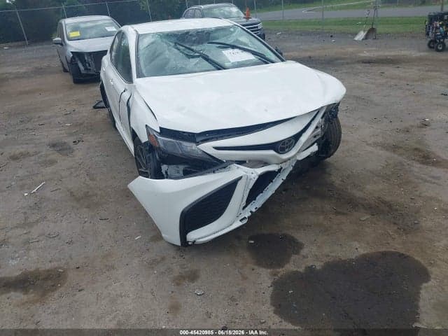 2024 TOYOTA CAMRY SE 6