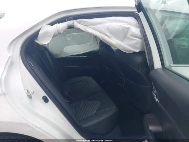 2024 TOYOTA CAMRY SE 8