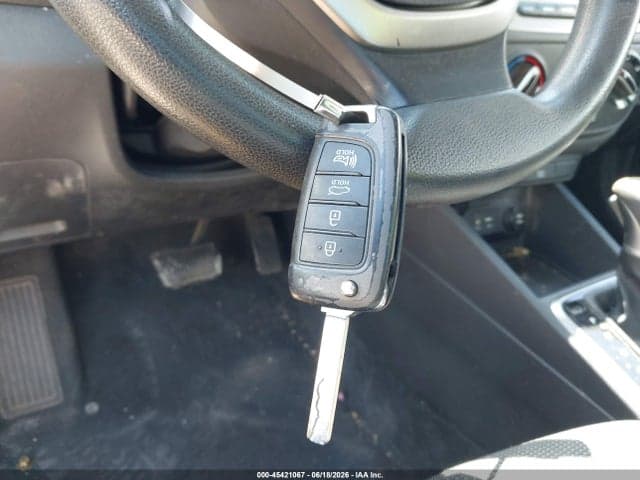 2018 HYUNDAI ACCENT SE 11