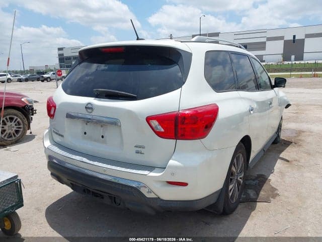 2017 NISSAN PATHFINDER SL 4