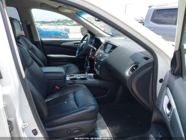 2017 NISSAN PATHFINDER SL 5