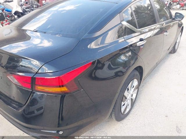 2021 NISSAN ALTIMA S FWD 6