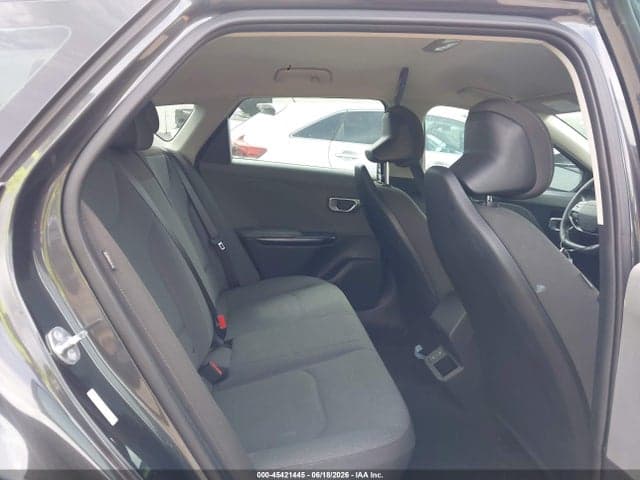 2025 KIA K4 LXS 8