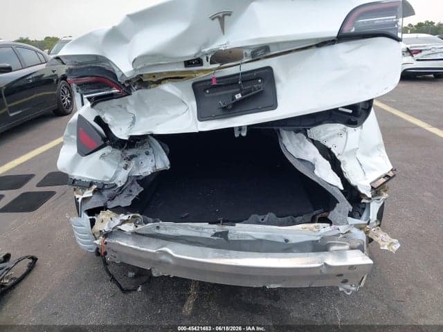2020 TESLA MODEL 3 6