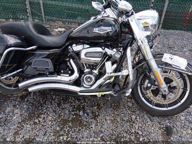 2017 HARLEY-DAVIDSON FLHR ROAD KING 8