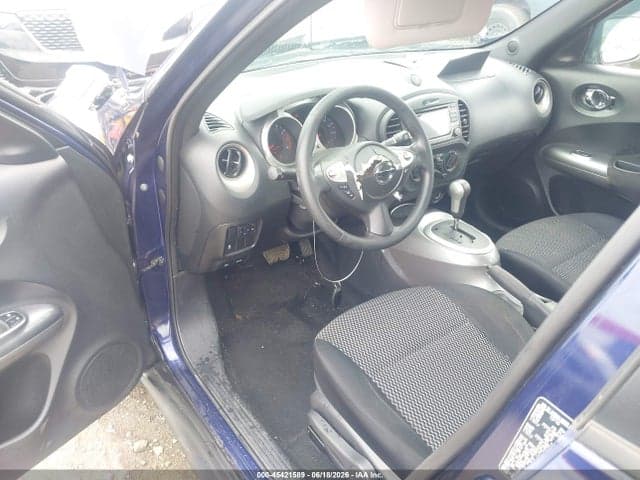 2017 NISSAN JUKE S 18