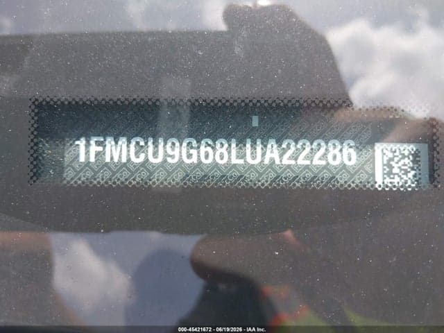 2020 FORD ESCAPE SE 17