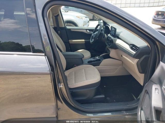 2020 FORD ESCAPE SE 5