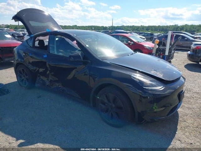 2025 TESLA MODEL Y