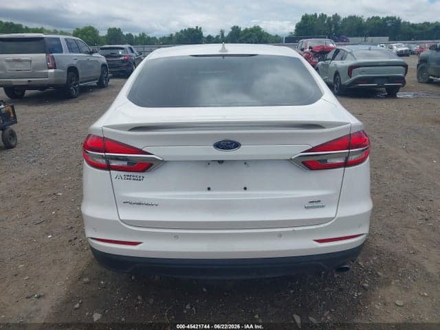 2019 FORD FUSION SE 16