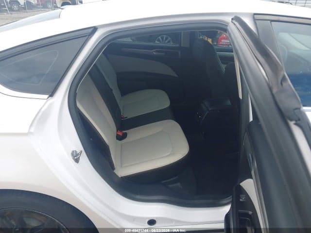 2019 FORD FUSION SE 8