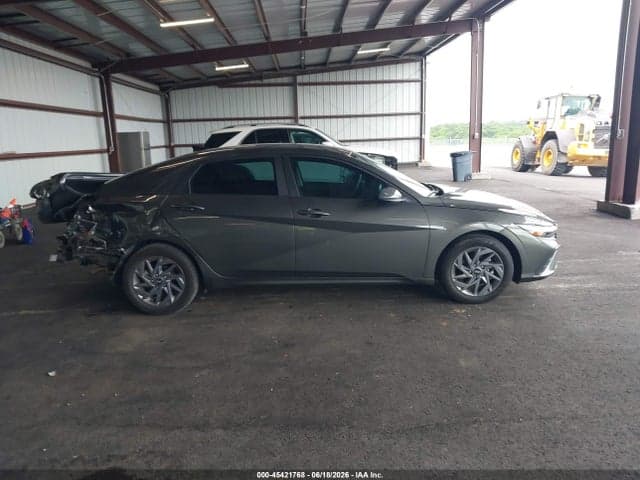 2024 HYUNDAI ELANTRA SEL 14