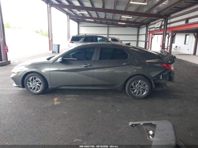 2024 HYUNDAI ELANTRA SEL 15