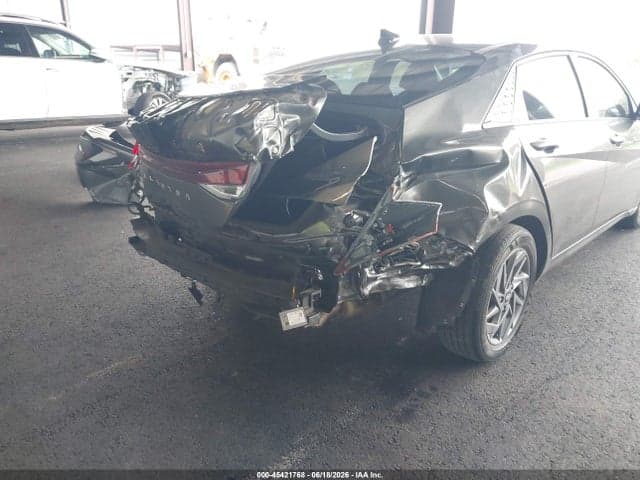 2024 HYUNDAI ELANTRA SEL 6