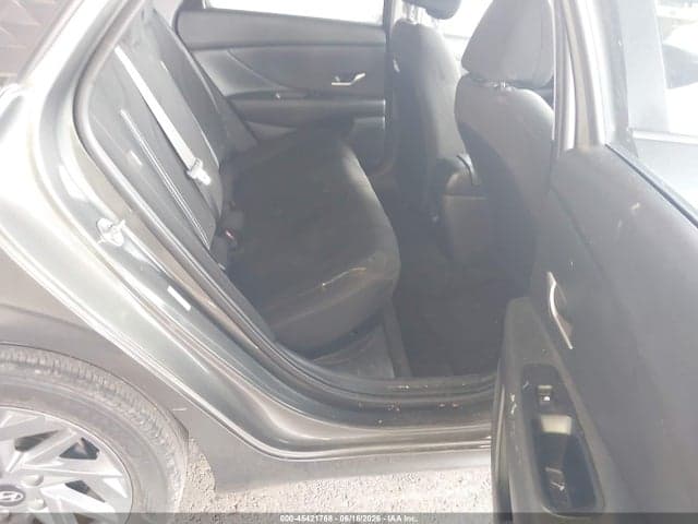 2024 HYUNDAI ELANTRA SEL 8