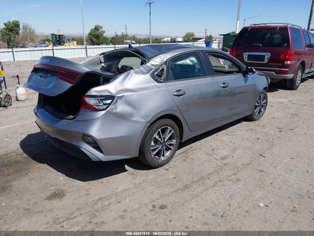 2024 KIA FORTE LXS 4