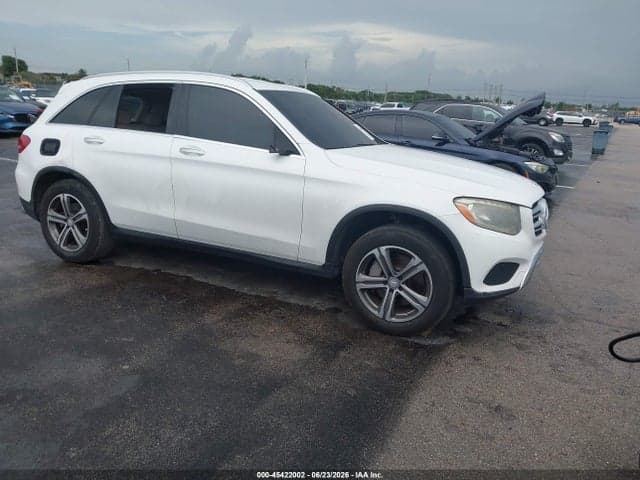 2017 MERCEDES-BENZ GLC 300