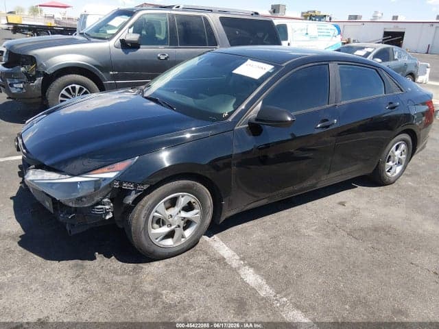 2023 HYUNDAI ELANTRA SE 2
