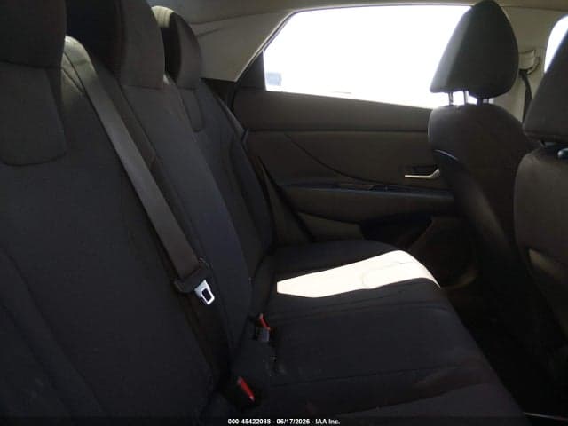 2023 HYUNDAI ELANTRA SE 8