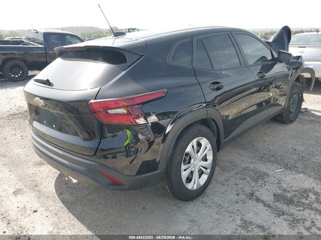 2025 CHEVROLET TRAX FWD LS 4