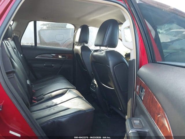 2011 LINCOLN MKX 8