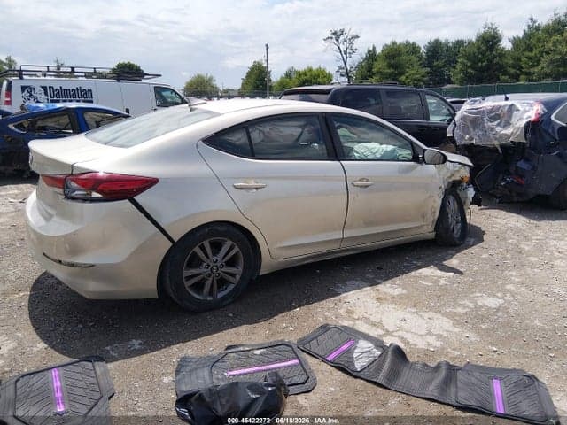 2017 HYUNDAI ELANTRA SE 4