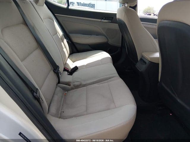 2017 HYUNDAI ELANTRA SE 7