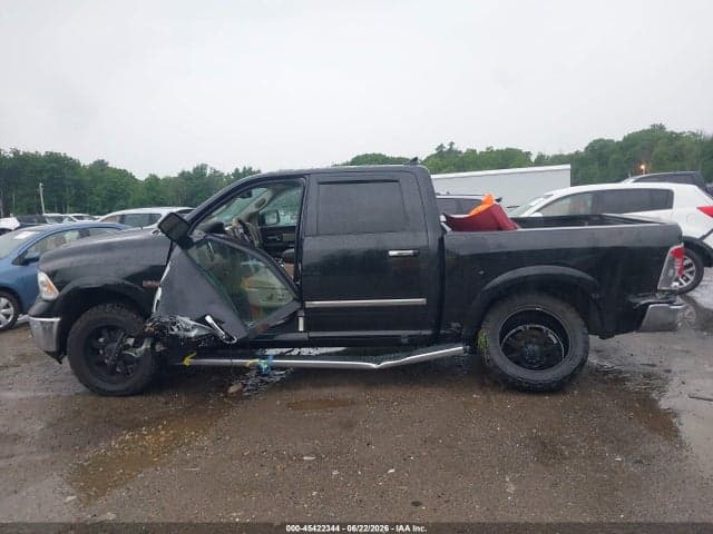 2017 RAM 1500 LARAMIE 4X4 5'7 BOX 6