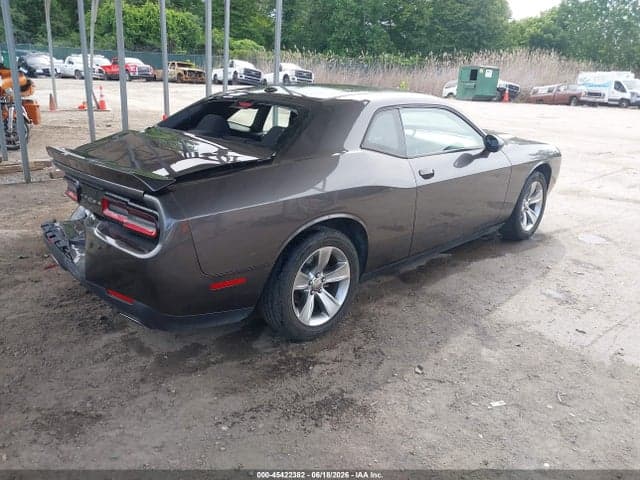 2021 DODGE CHALLENGER SXT 4