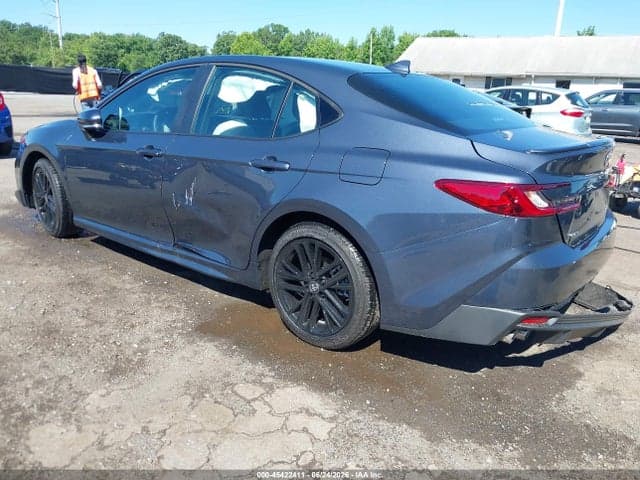 2026 TOYOTA CAMRY SE 3