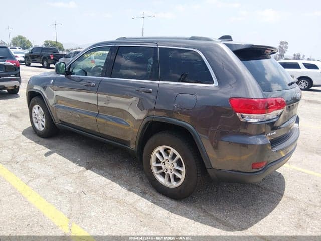 2019 JEEP GRAND CHEROKEE LAREDO E 4X4 3