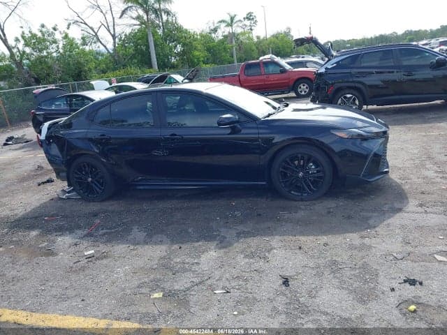 2026 TOYOTA CAMRY SE 13