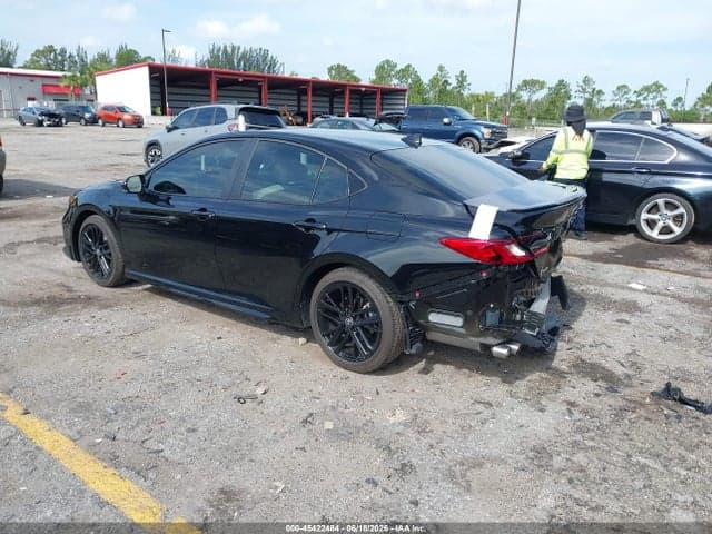 2026 TOYOTA CAMRY SE 3